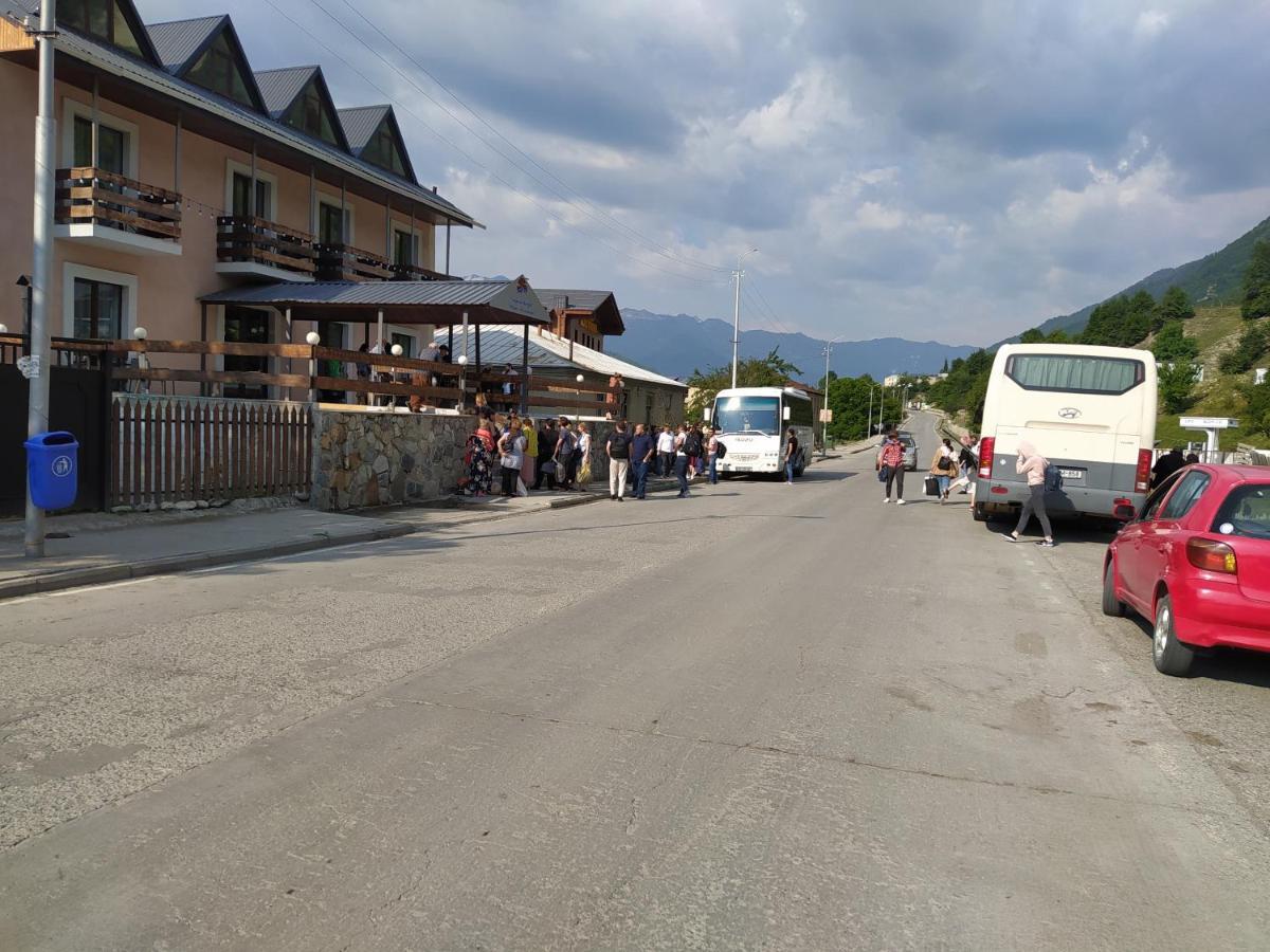 Hotel White Mountains • Თეთრი Მთები Mestia Ngoại thất bức ảnh